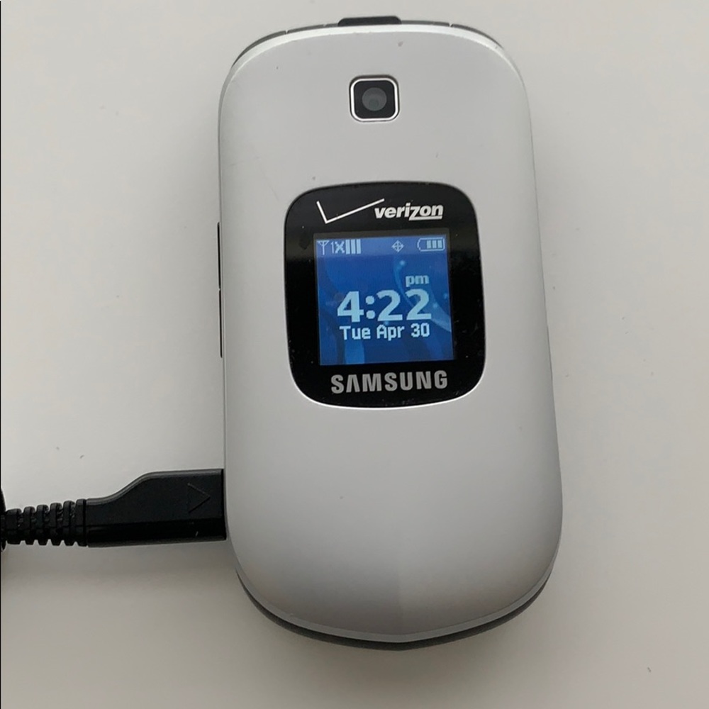 Samsung Verizon flip flop phone